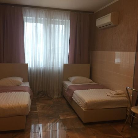 Home Comfort Livoberezhna IEC Kiev Exterior foto