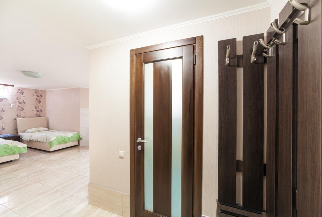 Home Comfort Livoberezhna IEC Kiev Exterior foto