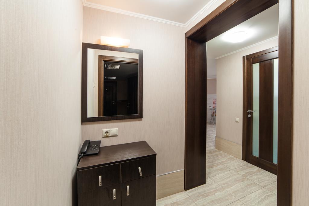 Home Comfort Livoberezhna IEC Kiev Exterior foto